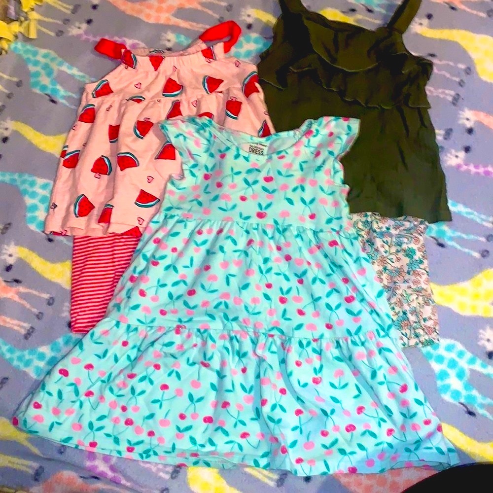 🌹 3 for $15🌹Toddler girl 24 months outfit bundle